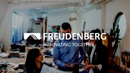 Visualisierung des NETFORMIC-Kundencases Freudenberg – symbolisiert durch digitale Schnittstellen und Systemvernetzung. Thematisch im Fokus: Automatisierung von Vertriebsprozessen, effizientes Produktdatenmanagement und flexible Plattformarchitektur mit Shopware 6 und Pimcore