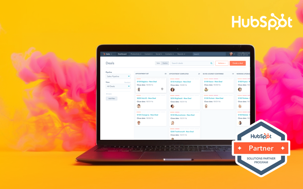 Laptop mit geöffneter Hubspot-Oberfläche – professionelle Hubspot Agentur und zertifizierter Hubspot Solutions Partner
