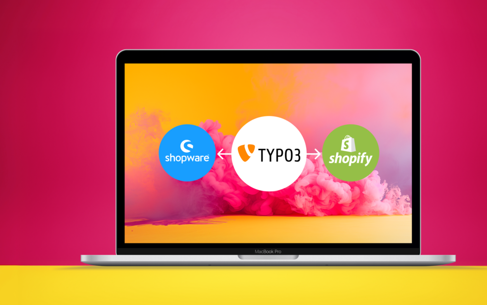 Laptop mit Abbildung der Logos Typo3 mit Shopware und Shopify